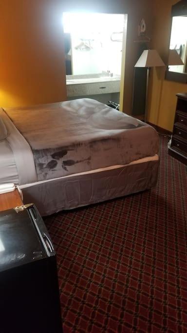 2 Queen Beds 205 Wi-fi Apartment Stillwater